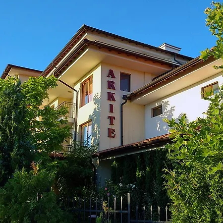 Ξενοδοχείο με διαμερίσματα Arkite Complex 2*